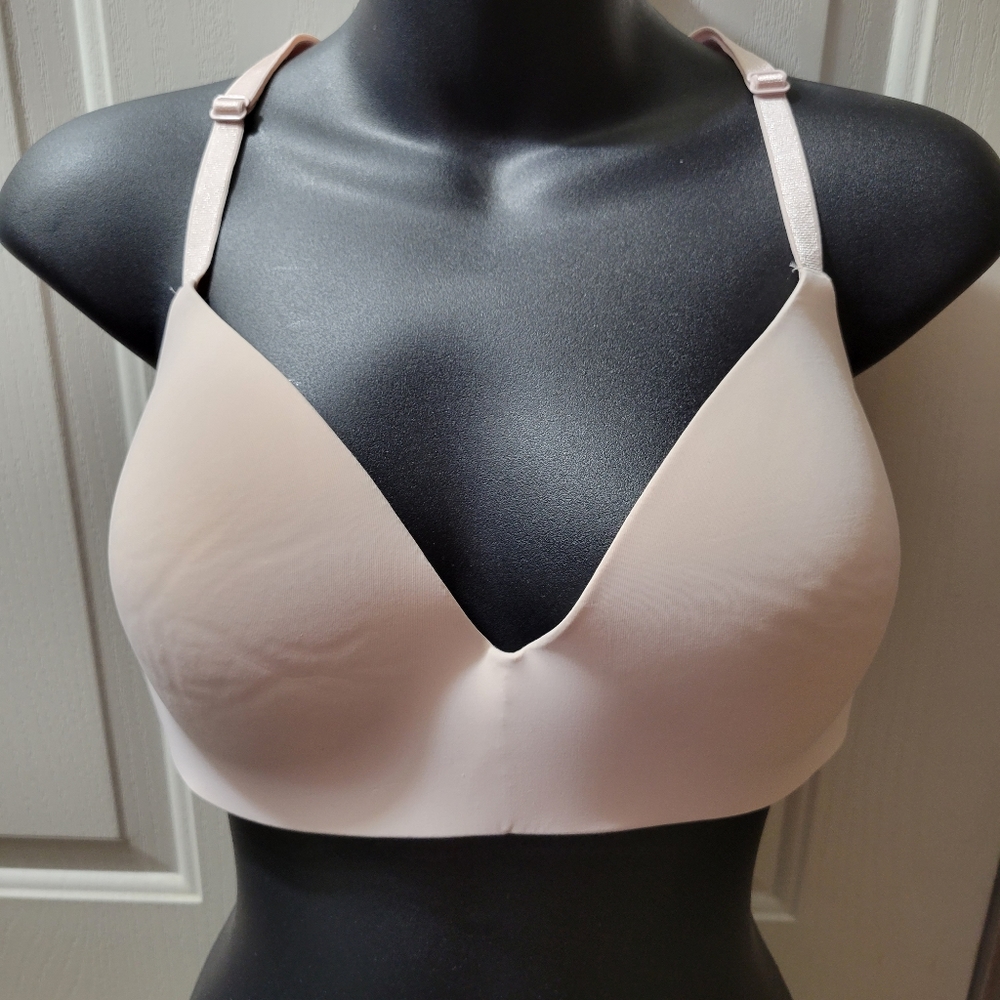 VICTORIA'S SECRET BRA 36D